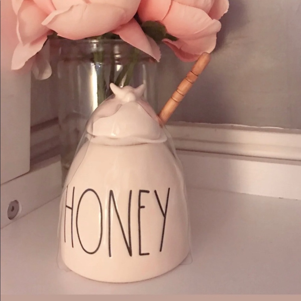 RAE DUNN HONEY POT